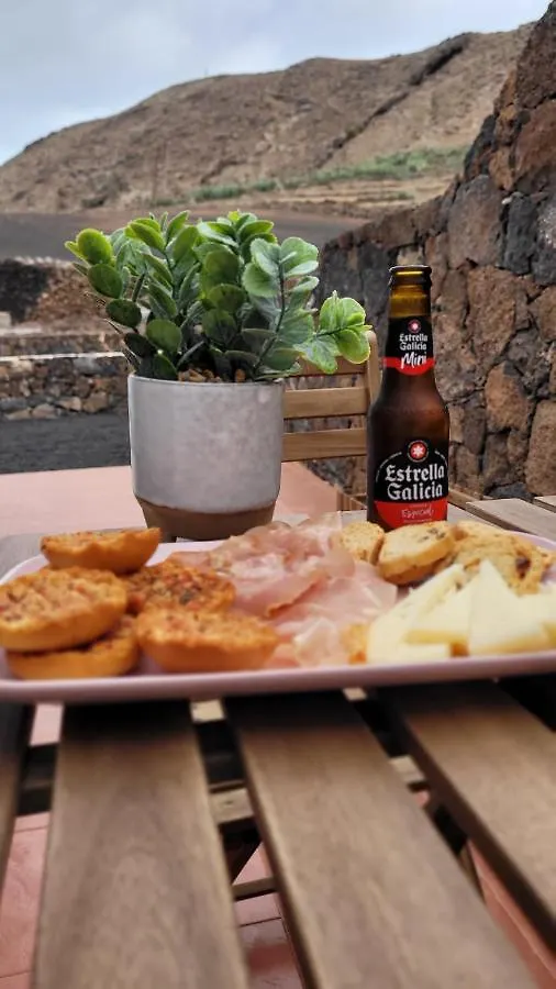Villa Casa Tere Y Marcial à Tinajo